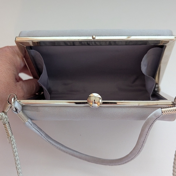 Bijoux Terner Vintage Grey/Silver Satin Evening/Formal Bag w/Detailed Beading - Picture 5 of 15